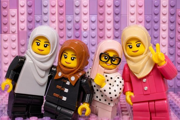 Brick Toys AI style